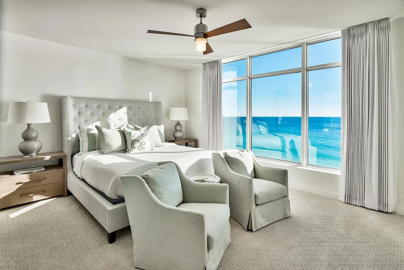 TRIO CONDO 701