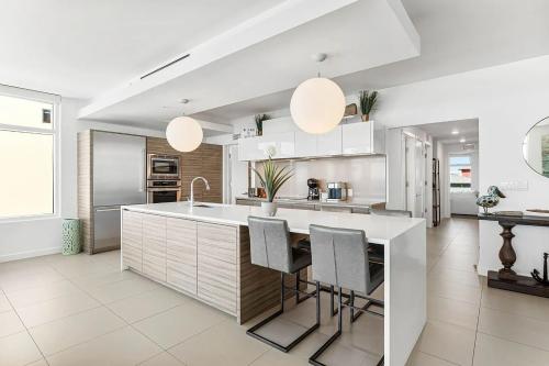 4a76bdb61387f819b1aeb4f0aec12947-uncropped_scaled_within_1536_1152